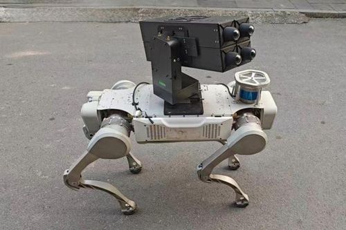 Chó robot của quân đội Trung Quốc mang tên lửa, vượt sông