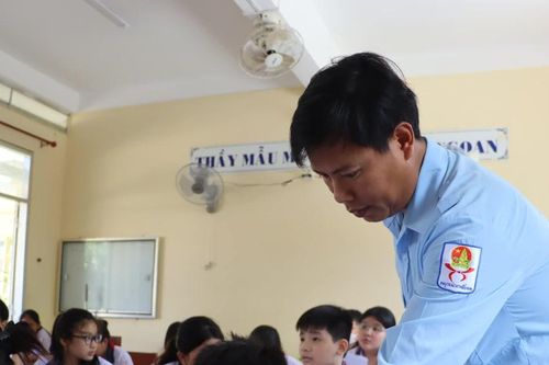 Cán bộ, giáo viên ở Bạc Liêu được phê duyệt chi thưởng Tết khoảng 8 tỷ đồng