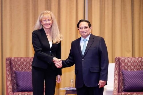 Thủ tướng Phạm Minh Chính tiếp các tập đoàn lớn của Ba Lan