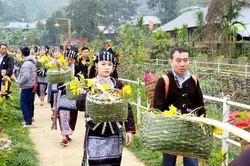 Độc đáo Tết cơm mới của dân tộc Lự