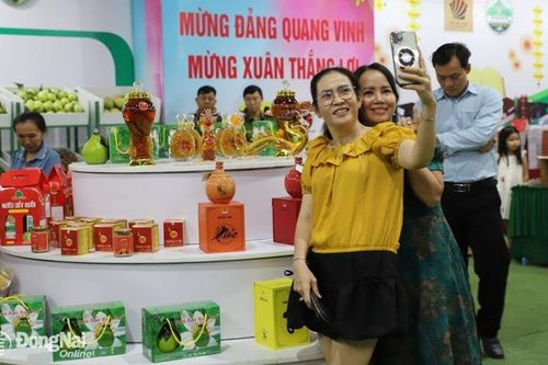 Lần đầu tiên tỉnh Đồng Nai tổ chức Lễ hội 'Hương bưởi Tân Triều'