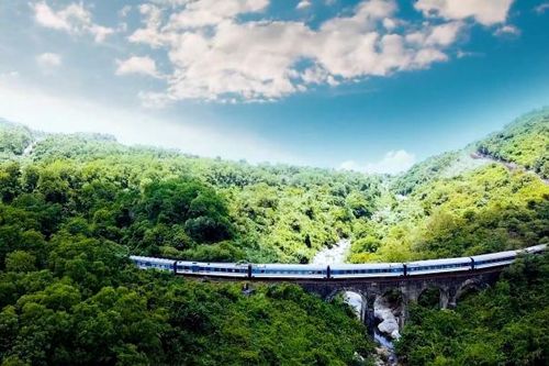Hành trình xuyên Việt bằng tàu hỏa lọt top 9 tuyến đường sắt trải nghiệm độc đáo năm 2025