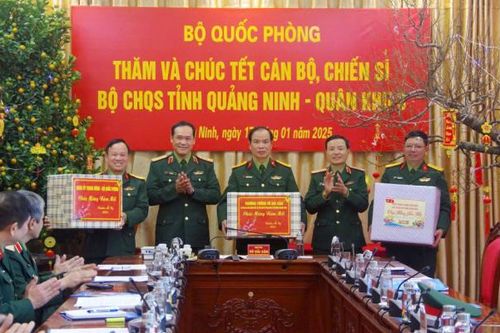 Thứ trưởng Bộ Quốc phòng thăm, chúc Tết cán bộ, chiến sĩ Bộ CHQS tỉnh Quảng Ninh