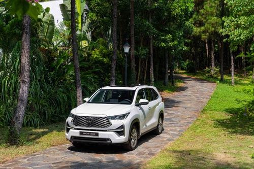 Toyota Innova Cross có thể sớm bị vượt mặt ở phân khúc ô tô hybrid phổ thông