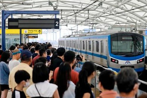 Trưởng ban metro TPHCM nói về lý do tàu dừng khẩn cấp
