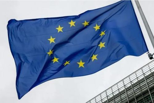 EU xem xét dỡ bỏ lệnh trừng phạt đối với dầu khí Syria