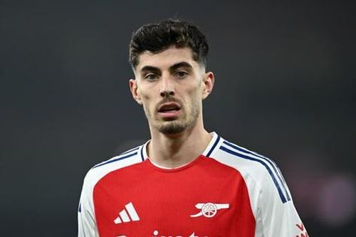 Thông tin mới vụ vợ tiền đạo của Arsenal bị đe dọa