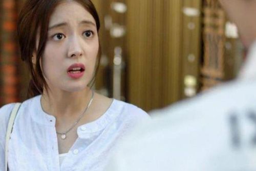 Chồng cũ bất ngờ đòi chia nửa căn nhà, dọa quấy phá nếu không được đáp ứng