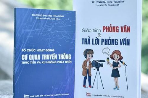 Ra mắt 2 cuốn sách về nghề báo