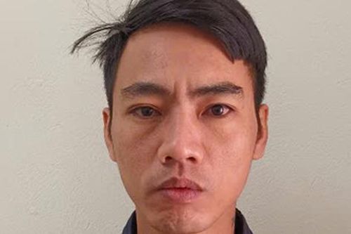 Nam sinh gọi cậu đến trường đánh bạn