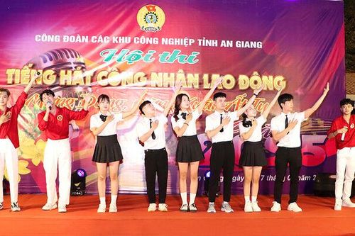 Chung kết Hội thi tiếng hát công nhân mừng Đảng - mừng Xuân