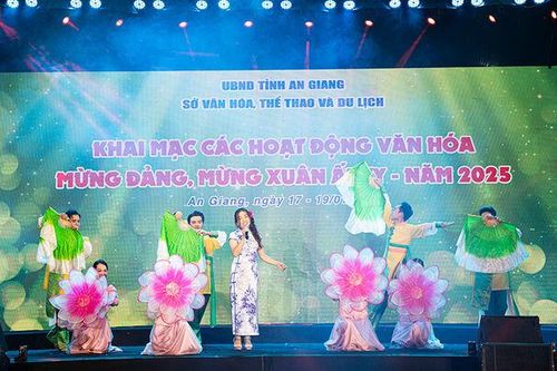 Khai mạc các hoạt động văn hóa mừng Đảng - mừng Xuân Ất Tỵ năm 2025