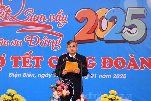 Nhiều hoạt động tại chợ Tết Công đoàn 2025