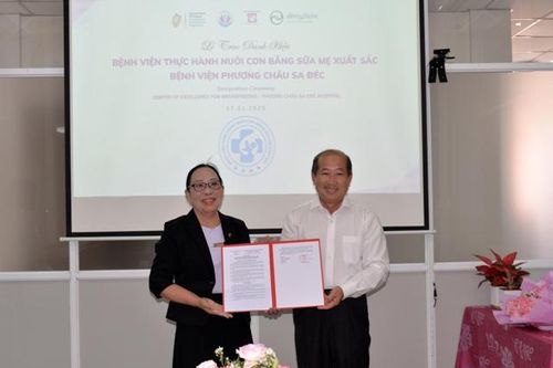 Bệnh viện Phương Châu Sa Đéc nhận danh hiệu 'Bệnh viện thực hành nuôi con bằng sữa mẹ xuất sắc'