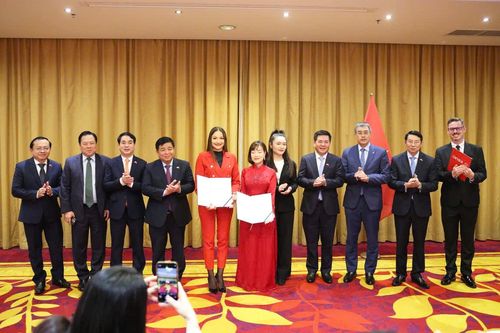 Hội nghị hợp tác phát triển đường bay giữa tỉnh Khánh Hòa với các đối tác tại Ba Lan
