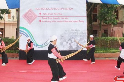 Độc đáo bộ nhạc cụ hơi của dân tộc Mông