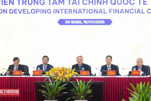 Việt Nam có nhiều yếu tố thuận lợi để hình thành trung tâm tài chính quốc tế và khu vực