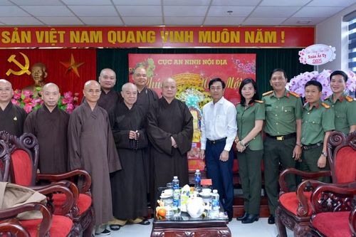 Ban Trị sự GHPGVN TP.HCM thăm, chúc Tết Ất Tỵ đến lãnh đạo các cơ quan chức năng