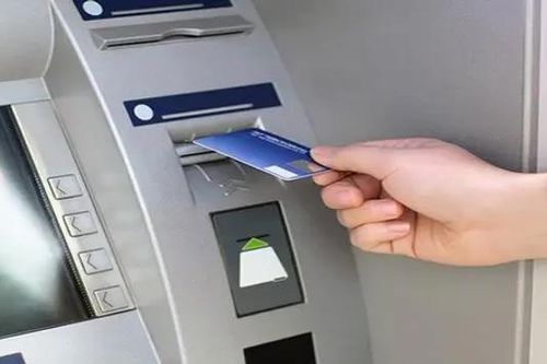 Giao dịch qua ATM giảm gần 20%