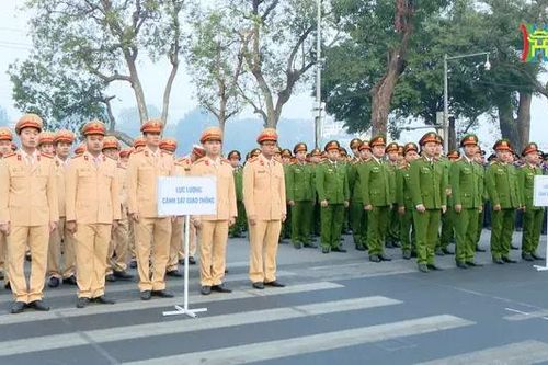 Hà Nội ưu tiên giảm ùn tắc giao thông trong năm 2025