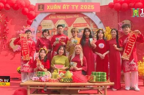 Tết Việt dành cho sinh viên quốc tế
