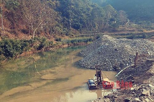 Khai thác tận thu khoáng sản gây ô nhiễm sông Hiến