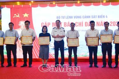 Tăng cường công tác phối hợp tuyên truyền biển, đảo và phòng, chống IUU