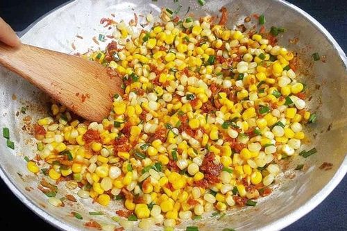 Cách làm món thịt bằm xào bắp đơn giản