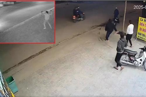 Nhóm đối tượng thanh, thiếu niên sử dụng vỏ chai bia ném người đi đường