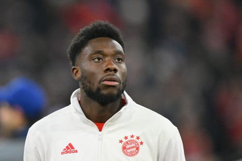 Davies kiếm bộn tiền khi ở lại Bayern