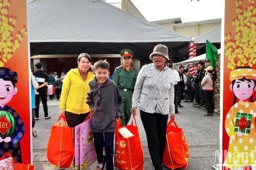 Quân khu 7 tổ chức 'Xuân chiến sĩ' tại Long An