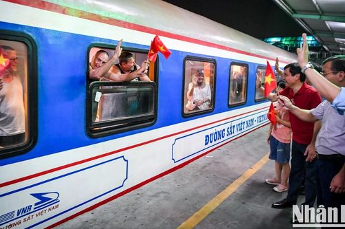 Pháp cam kết đồng hành cùng Việt Nam phát triển đường sắt tốc độ cao