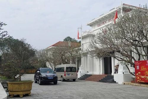 Bắt Giám đốc Đại học Huế và đồng phạm