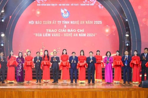 Khai mạc Hội báo Xuân Ất Tỵ tỉnh Nghệ An năm 2025