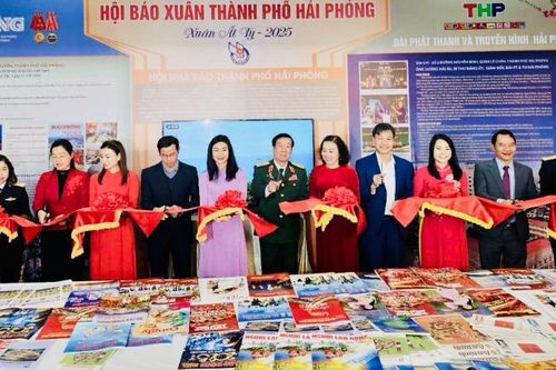 Hải Phòng khai mạc Hội báo Xuân Ất Tỵ 2025