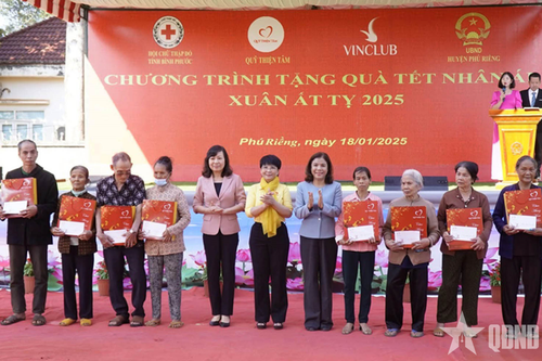 Ấm áp 'Tết nhân ái - Gắn kết cộng đồng' Xuân Ất Tỵ 2025 tại Bình Phước