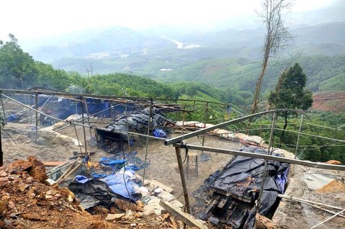 Khai thác vàng trái phép tại Tam Lãnh diễn biến rất phức tạp