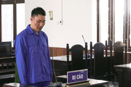 Đi tù vì vượt biên 'chui'