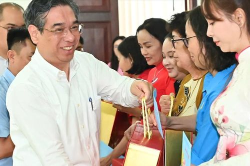 Thành ủy TPHCM biểu dương 72 Trưởng Ban Công tác Mặt trận khu phố, ấp tiêu biểu