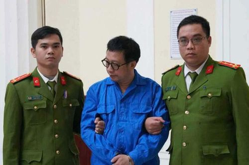 Giám đốc Đại học Huế và thuộc cấp từng chiếm đoạt 2,6 tỷ đồng của sinh viên