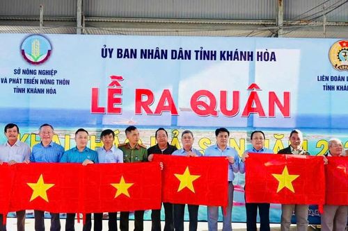 Khánh Hòa: Ra quân khai thác hải sản năm 2025