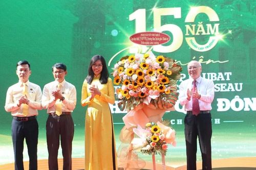 Ngôi trường trung học cổ nhất TPHCM kỷ niệm 150 năm ngày thành lập