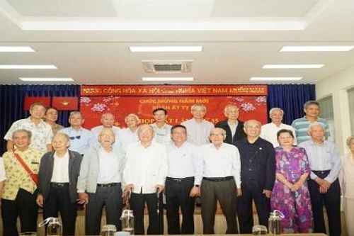 Sở Ngoại vụ TP. Hồ Chí Minh họp mặt cán bộ hưu trí mừng Xuân mới