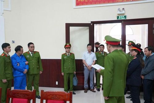 Vì sao Giám đốc Đại học Huế bị công an bắt?