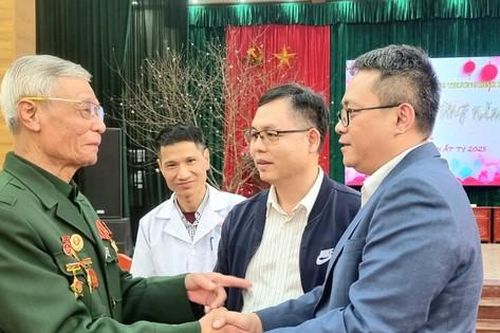 BIDV và báo Tiền Phong chúc Tết các thương binh nặng tại Ninh Bình, Thái Bình, Hà Nam