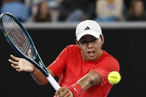 Tiến vào vòng 4 Australia Open, tay vợt gốc Việt sánh ngang Rafael Nadal