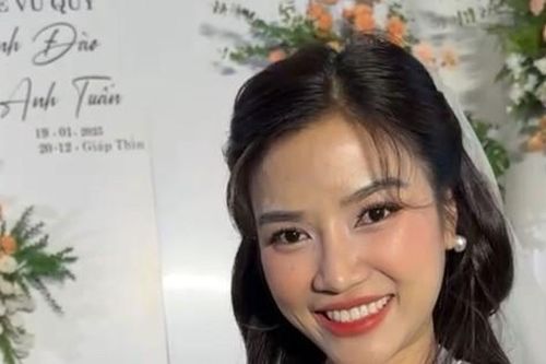 Anh Đào cưới ở quê
