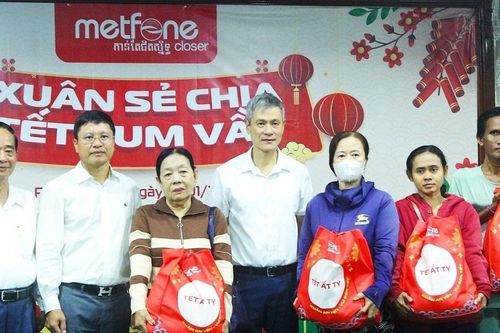 Xuân Ất Tỵ 2025: 'Tết sum vầy' cùng bà con gốc Việt tại Campuchia