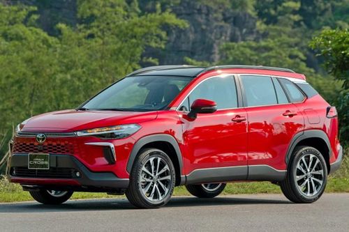 Toyota tăng giá loạt xe nhập tại thị trường Việt Nam