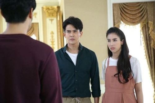 Người yêu cũ mỉa mai sâu cay, không ngờ chồng tôi phản đòn bằng câu nói khiến anh ta 'đứng hình'